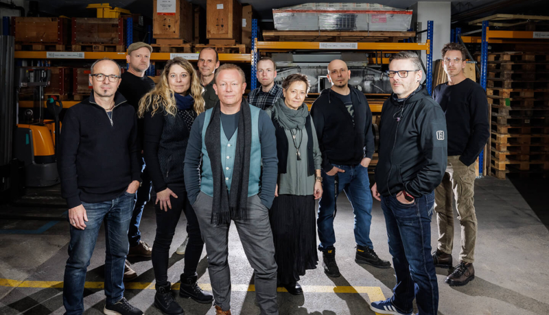 Henae Teaser Band 2025 1440x1080px